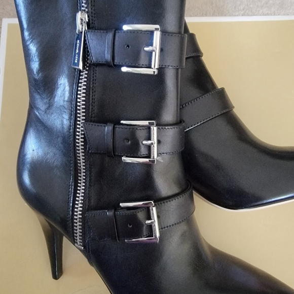 Ankle boots 👢 - Picture 2 of 10